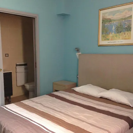 Nad'hotel Hotel 2*